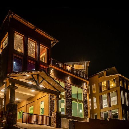 Tiaraa Jujurana Resort T Pathyar Luaran gambar